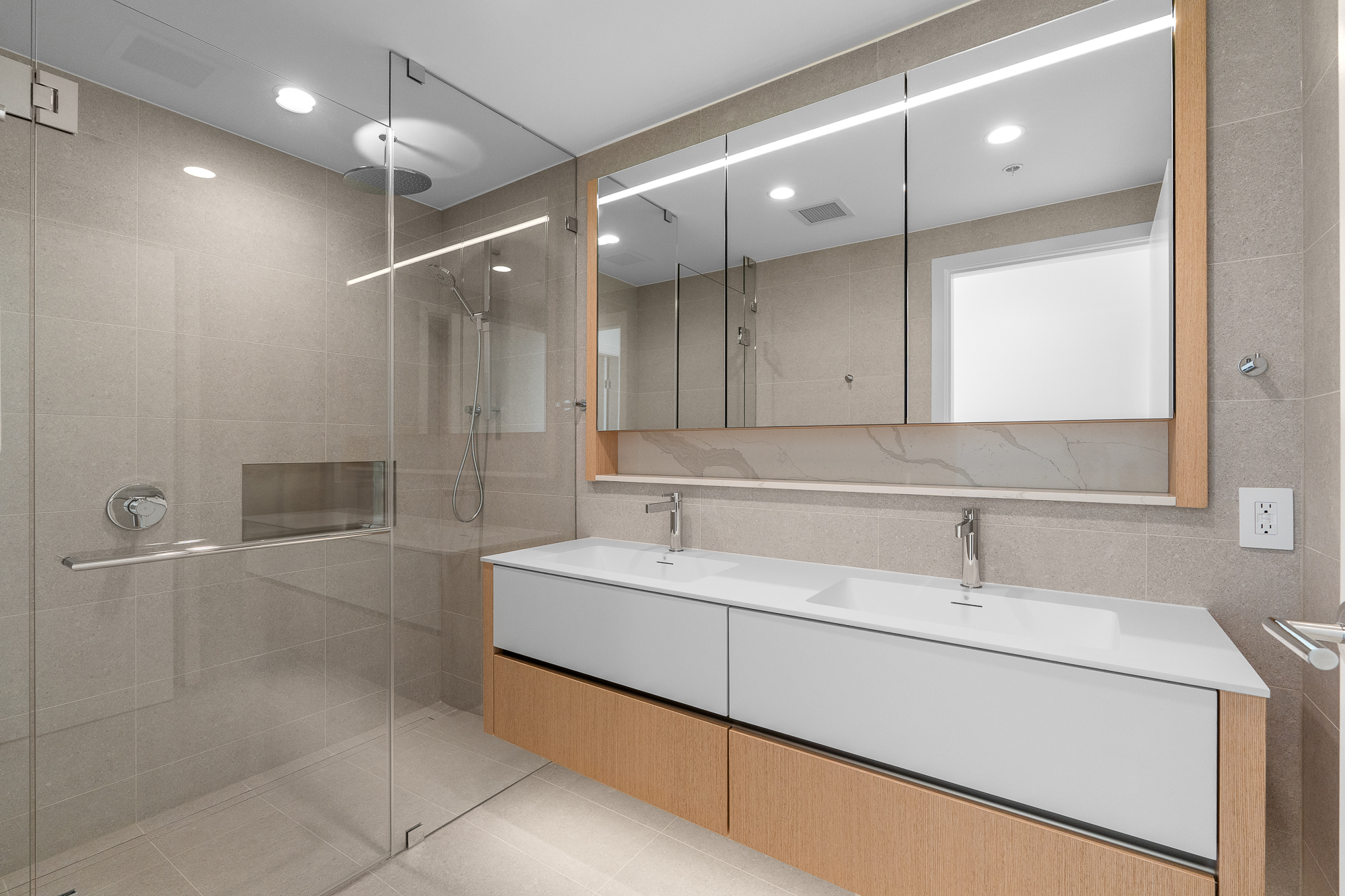 #209 – 3963 Uplands Way